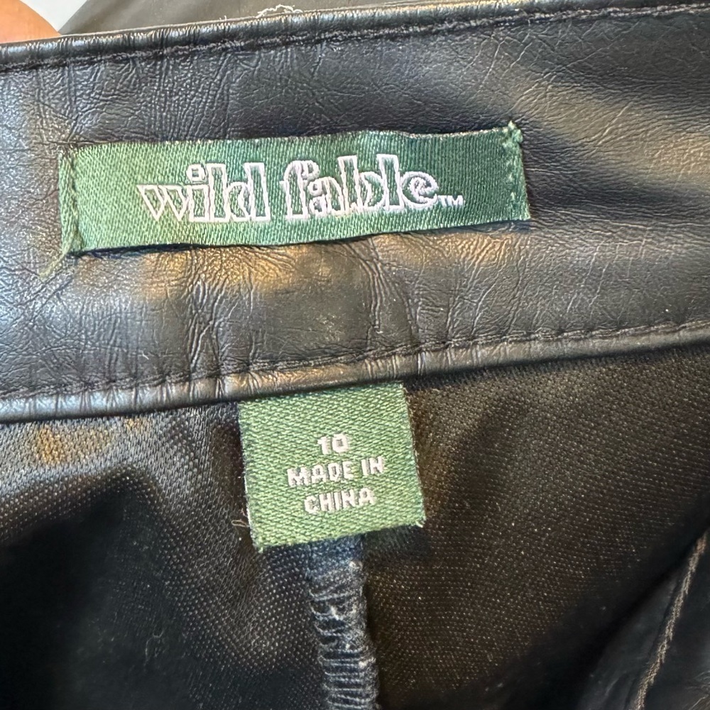 Wild Fable Black Faux Leather Straight Leg Pant Size 10 - Picture 4 of 8